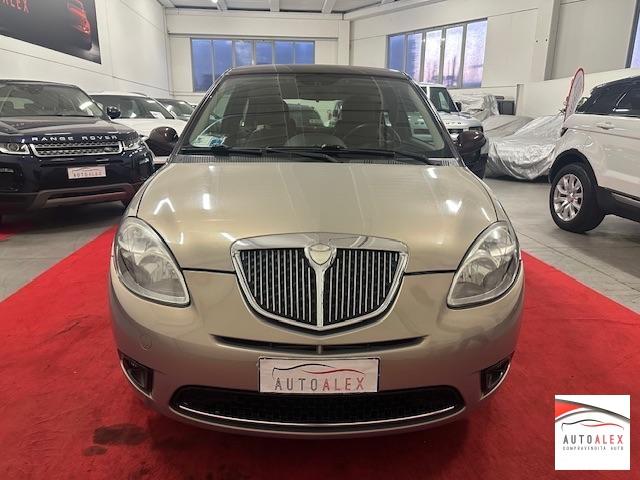 LANCIA - Ypsilon 1.4 16v Platino 100