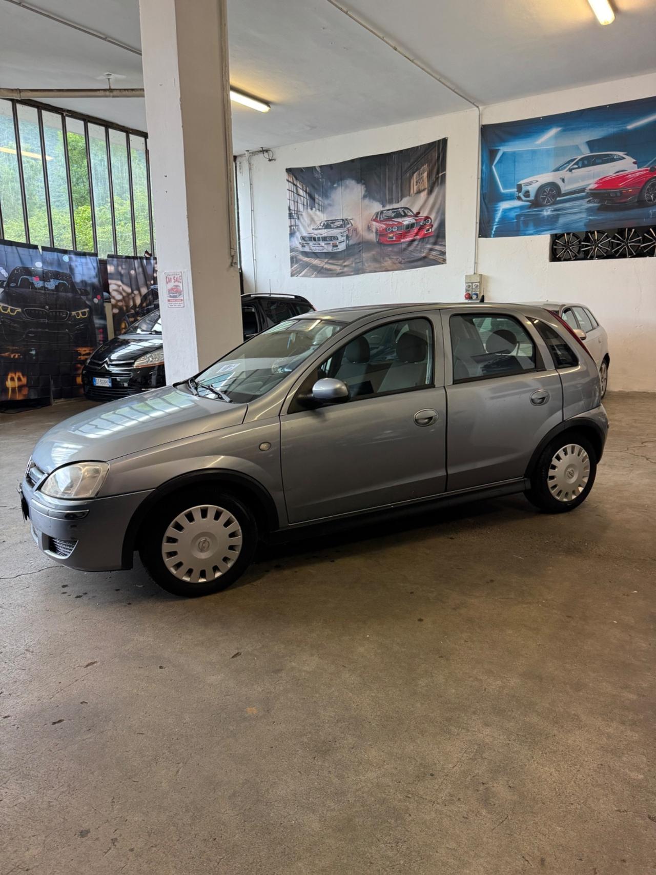 Opel Corsa 1.2i 16V cat 5 porte Enjoy