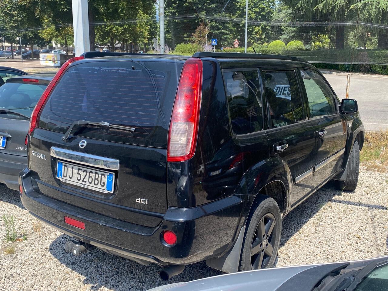 Nissan X-Trail 2.2 dCi Elegance Columbia