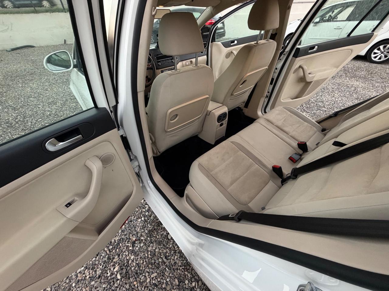 Volkswagen Golf Plus 1.6 TDI DPF Highline