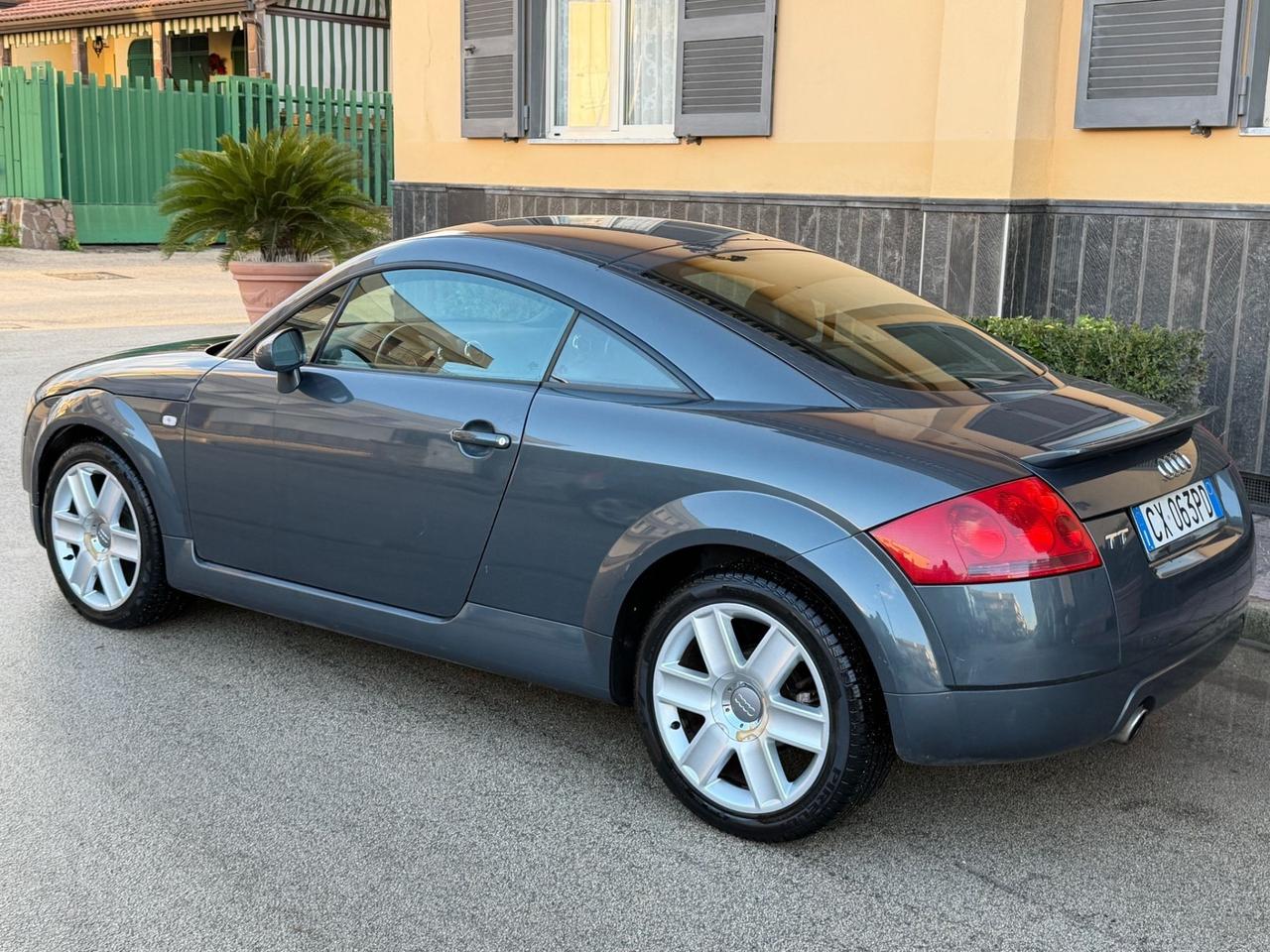 Audi tt 1,8 turbo benzina 179 cv full optional