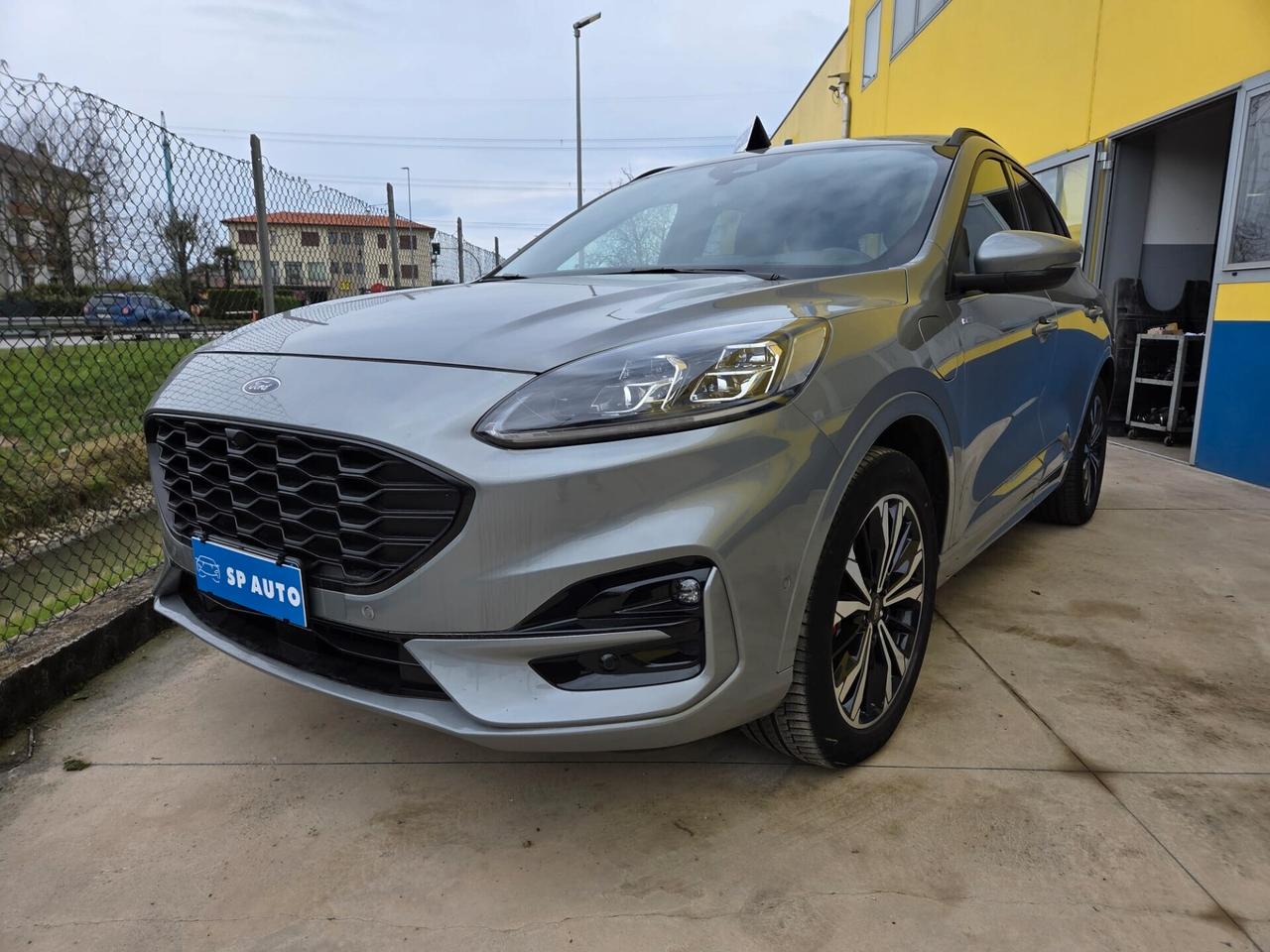 Ford Kuga Plug In Hybrid ST-Line X - 2021