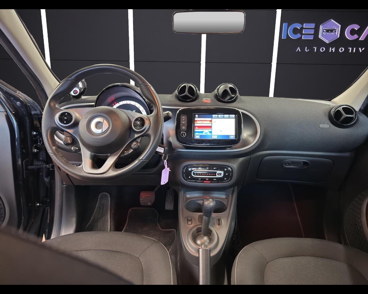 SMART Forfour 0.9 Turbo twinamic Passion LED NAVII