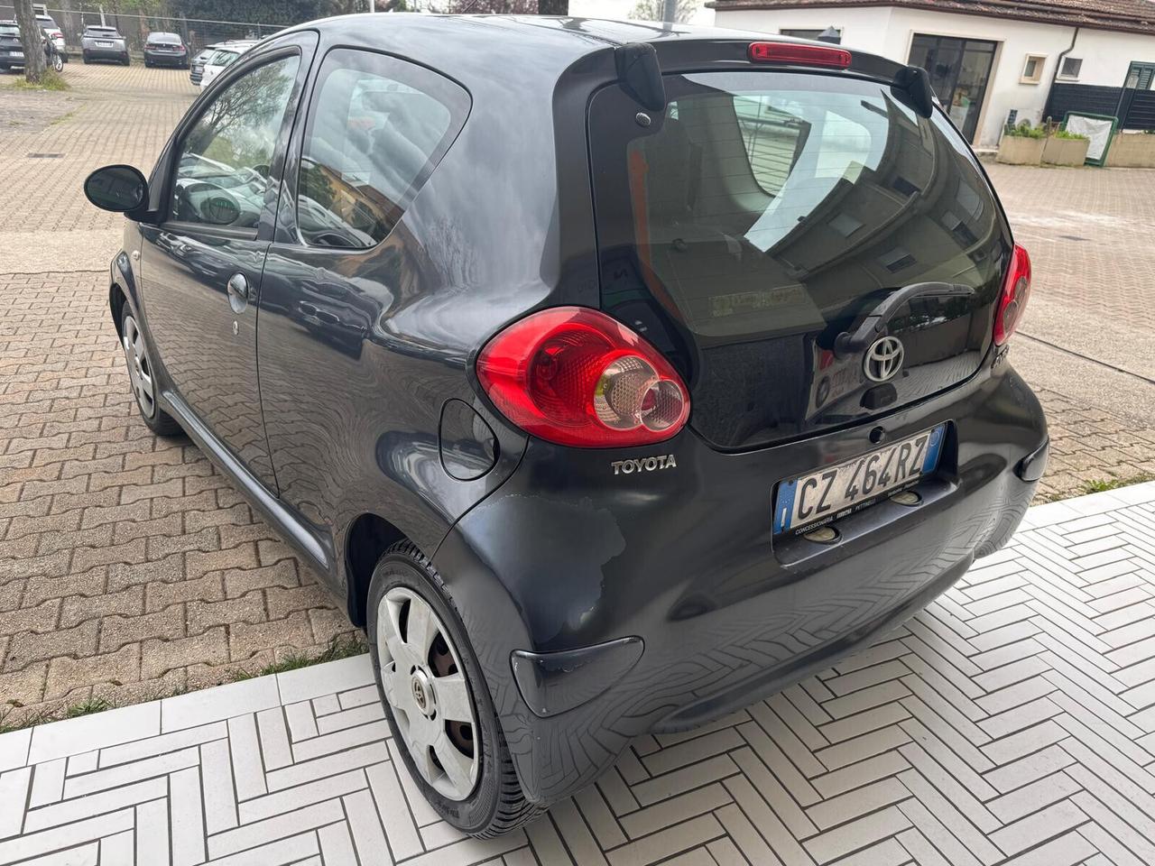 Toyota Aygo 1.0 12V VVT-i 3 porte Sol