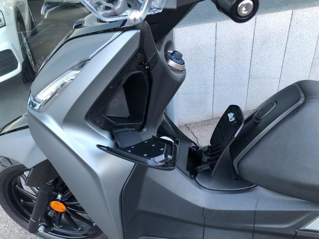 Kymco Agility 300i km. 1.500 PARI AL NUOVO