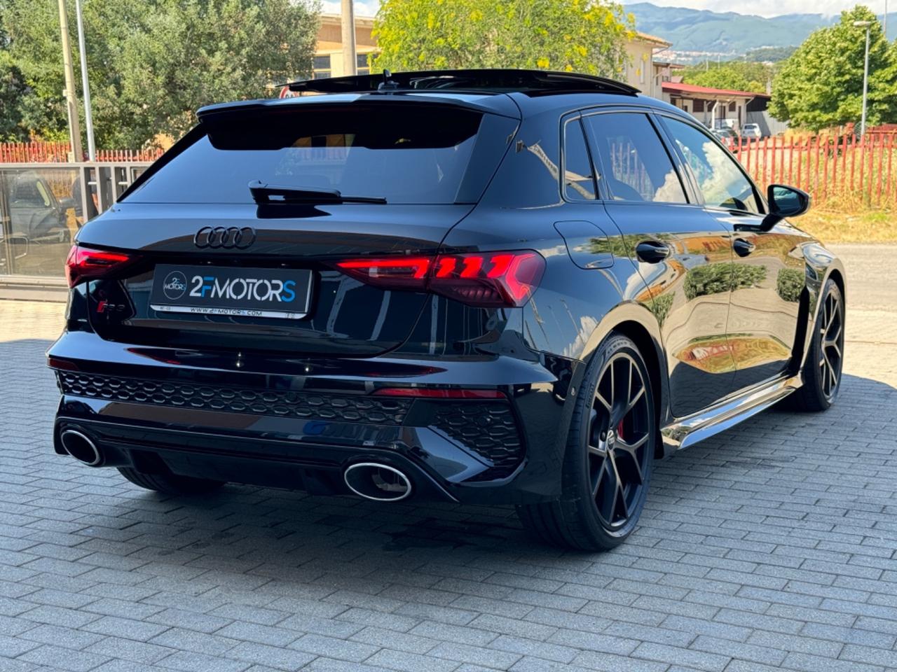 Audi RS3 Sportback 2.5 tfsi quattro s-tronic 400CV KM0