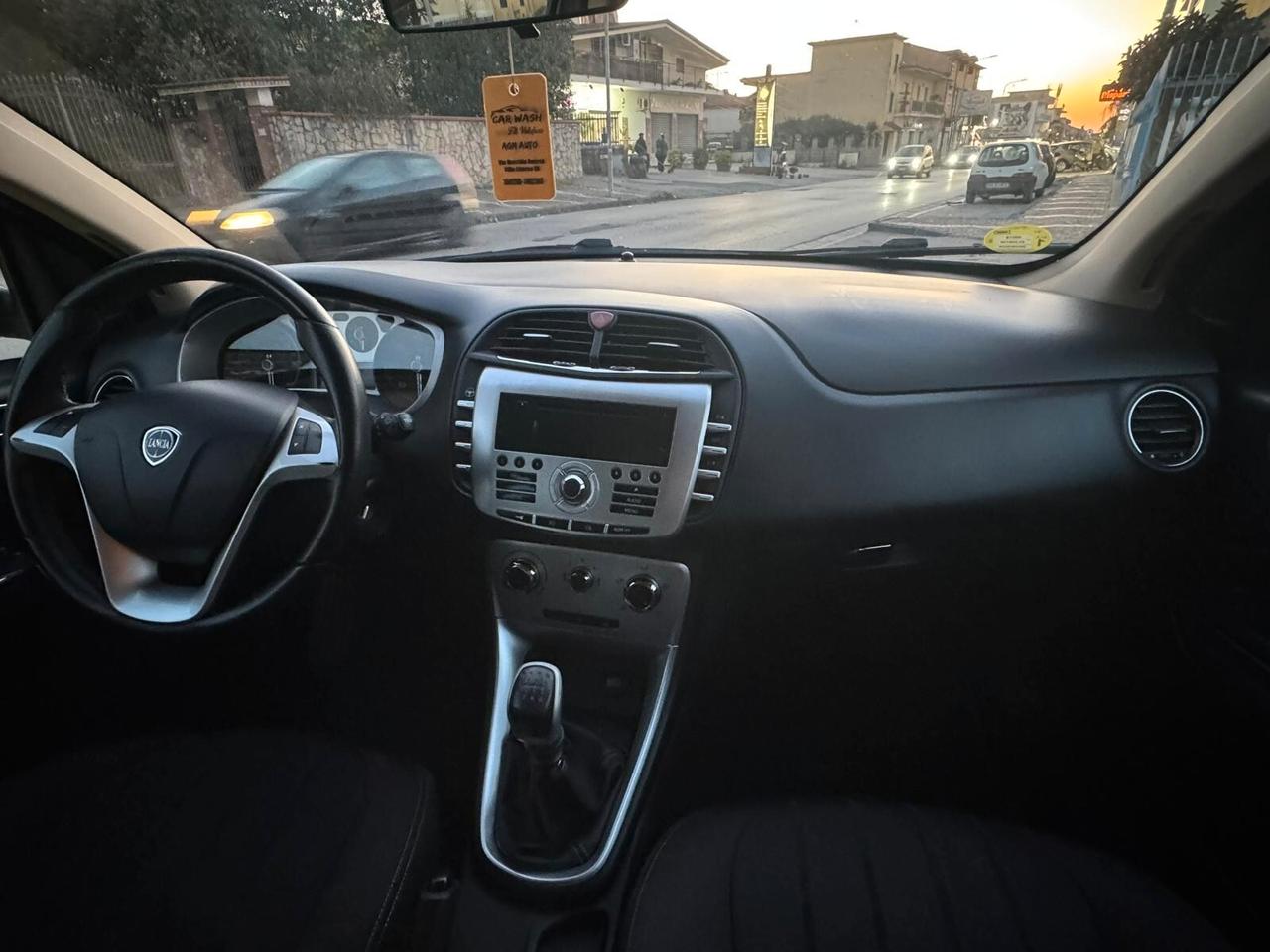 Lancia Delta 1.6 MJT DPF 105 CV Gold