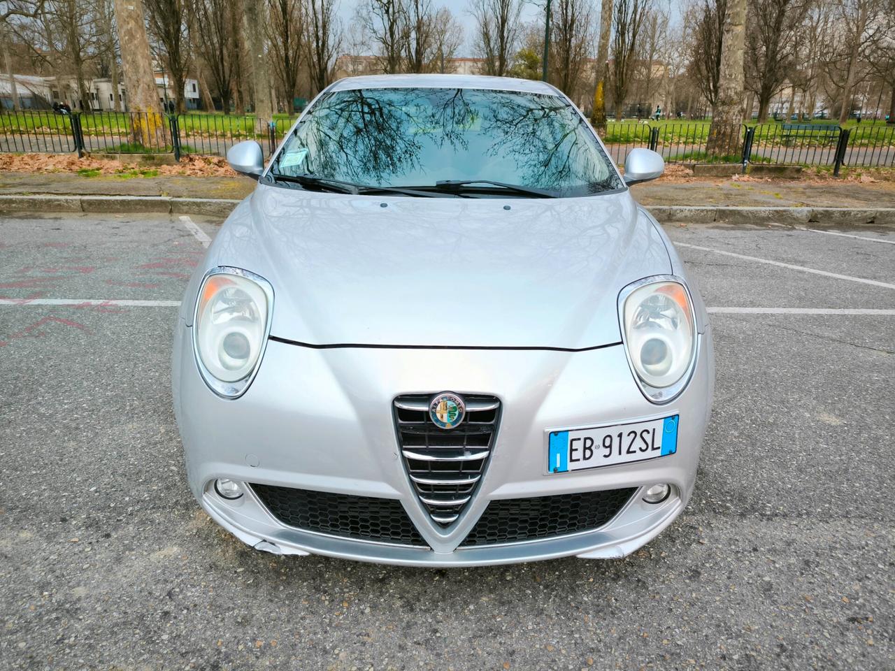Alfa Romeo MiTo 1.6 JTDm 16V Distinctive Sport Pack