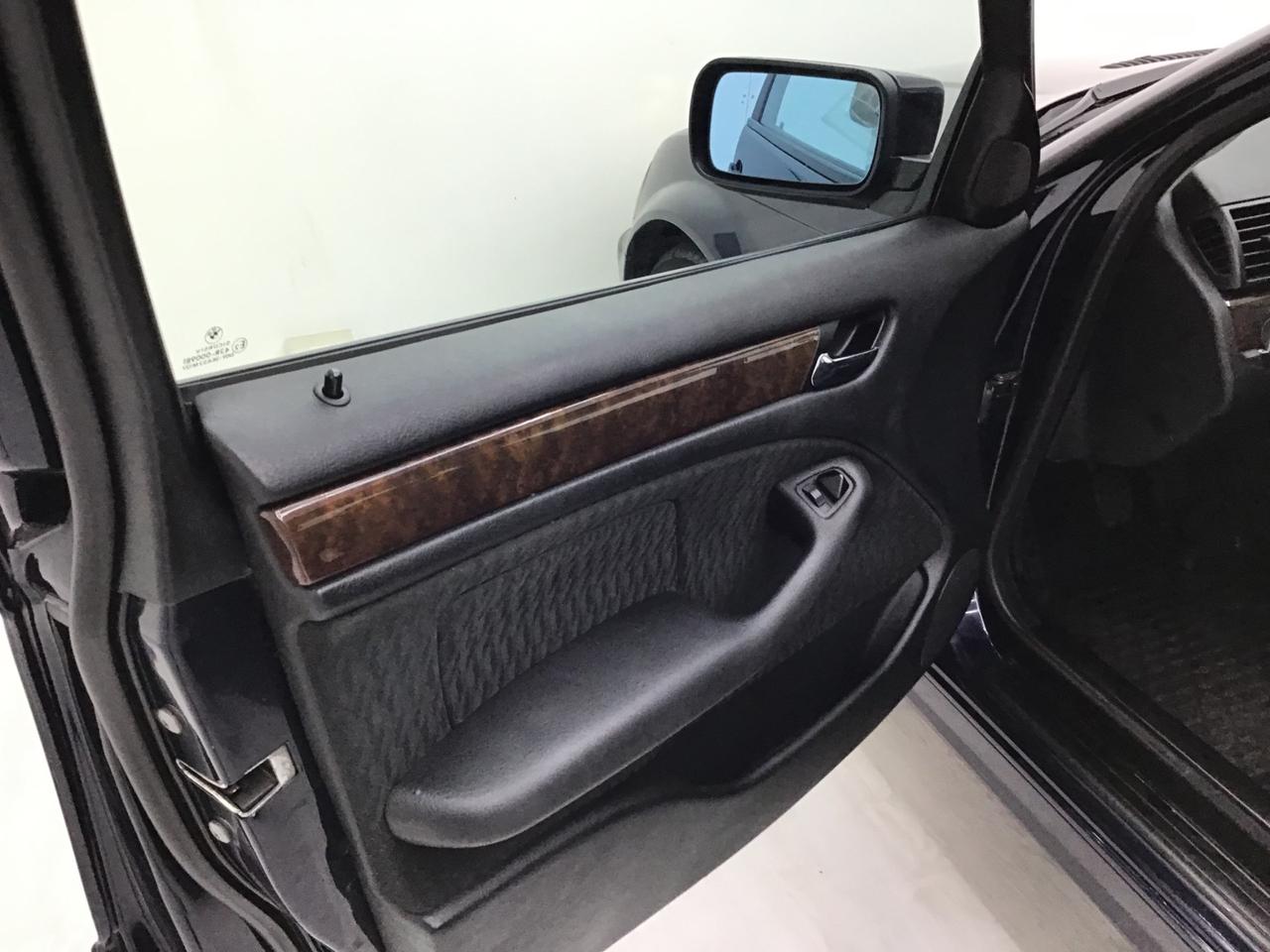 Bmw 320d turbodiesel cat 4 porte attiva