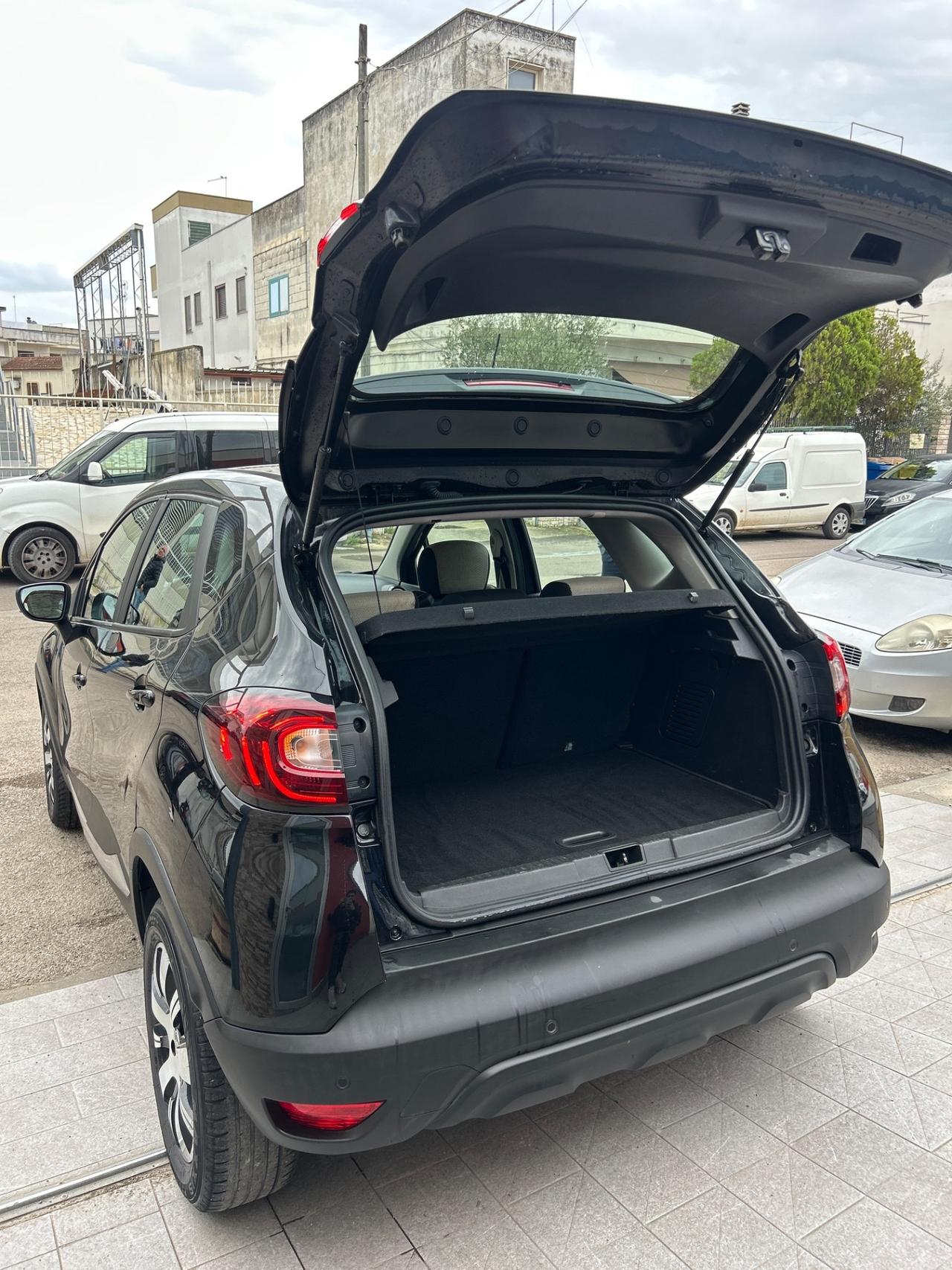 Renault Captur 1.5 90 CV-2019/NAVI