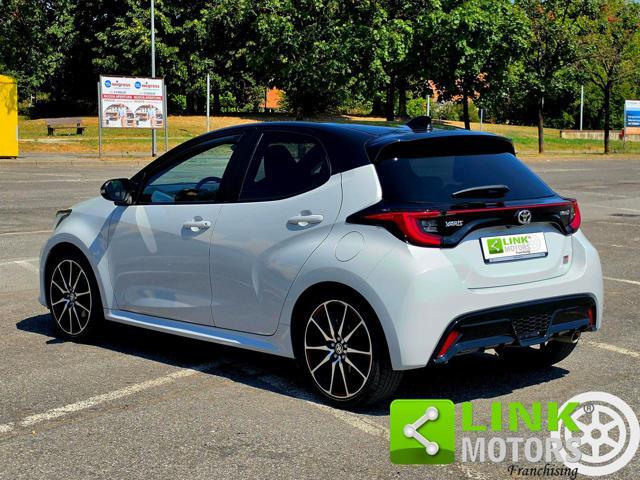 TOYOTA Yaris GR SPORT