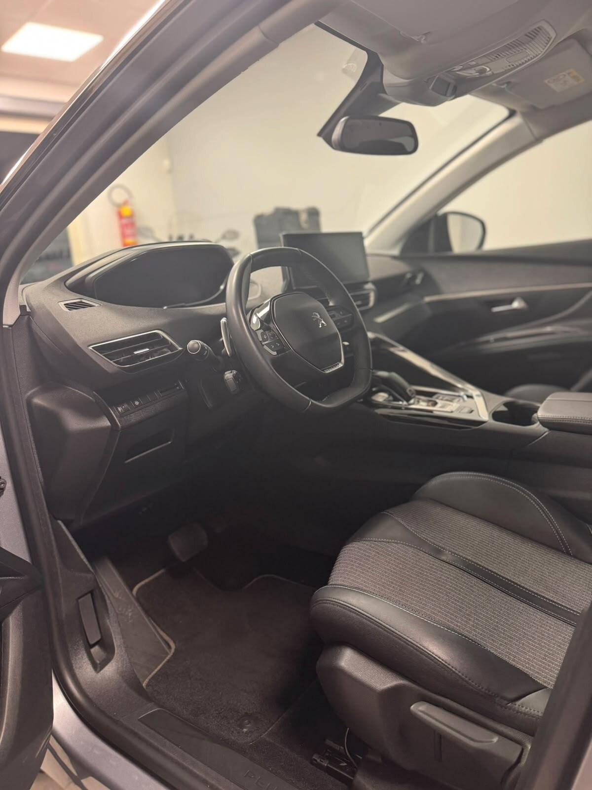 Peugeot 3008 BlueHDi 130 S&S EAT8 Allure Pack