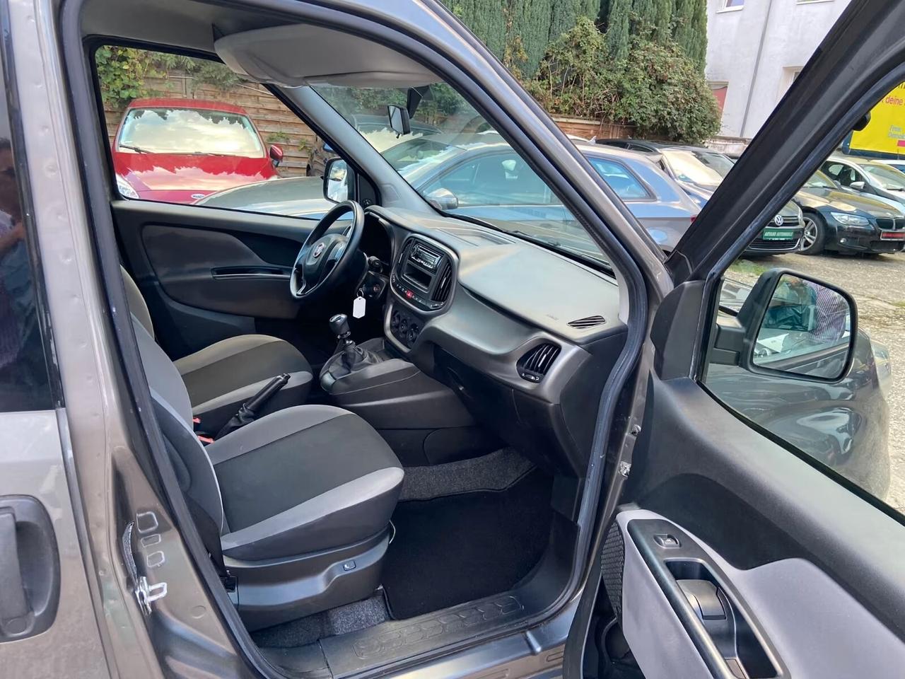 Fiat Doblò 1.4 16V Lounge 7 POSTI