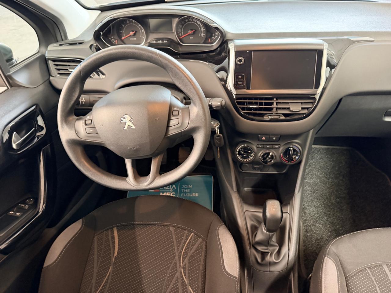 Peugeot 208 PureTech 82 5 porte Allure