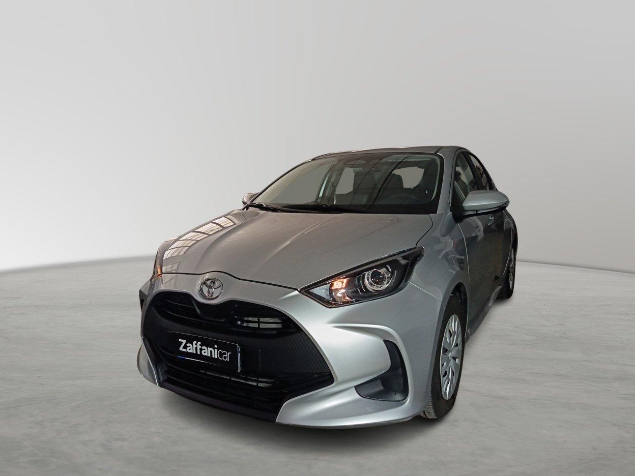 TOYOTA Yaris 4ª serie - Yaris 1.5 Hybrid 5 porte Active AUTOMATICO