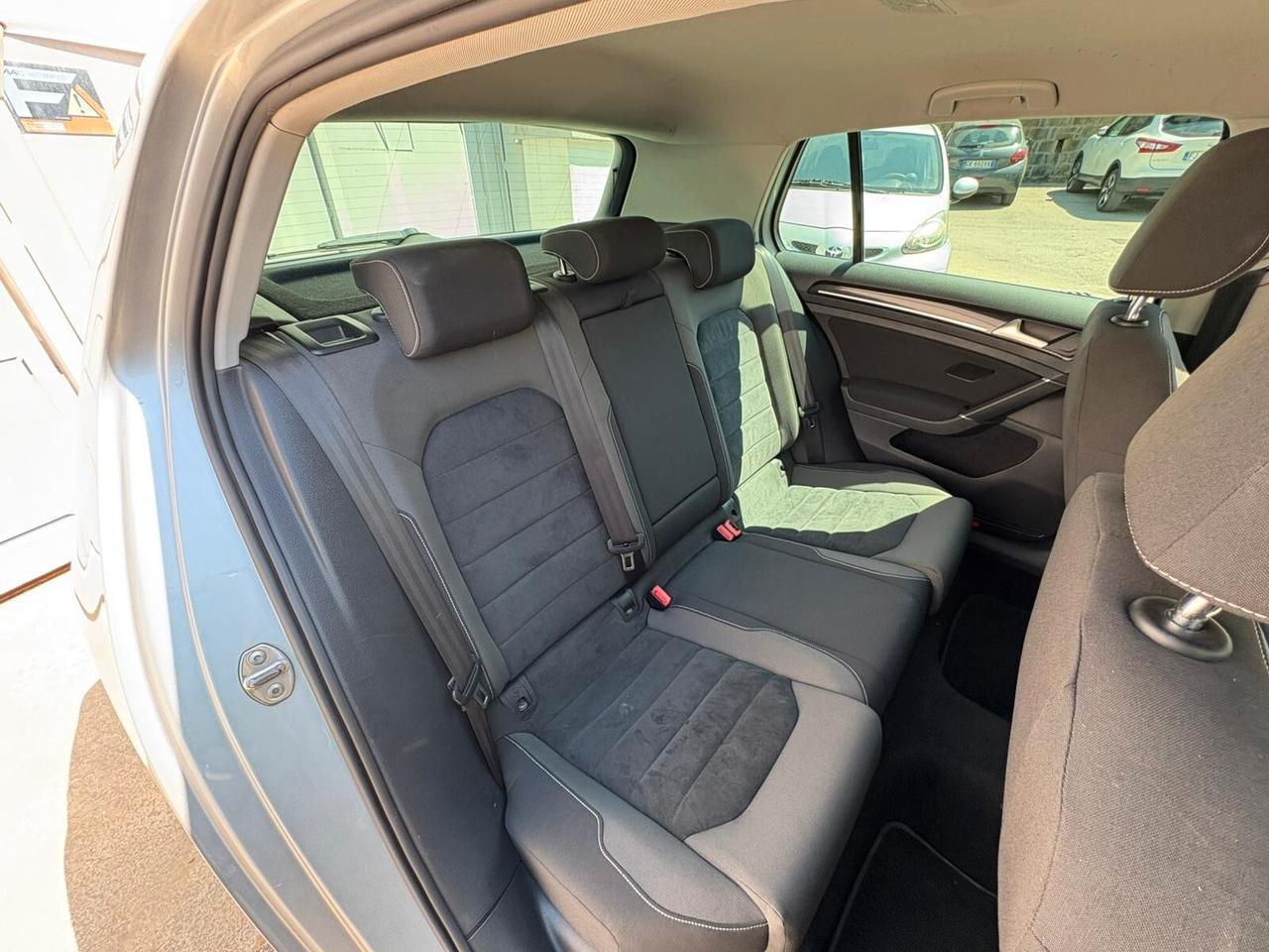 Volkswagen Golf 2.0 TDI DSG 5p. Highline BlueMotion Technology