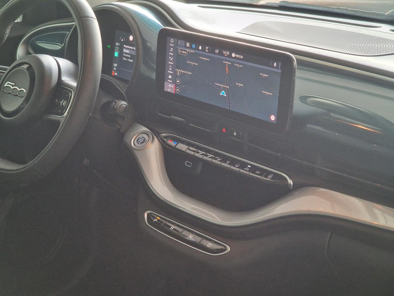 Fiat 500e Berlina 42 kWh Icon