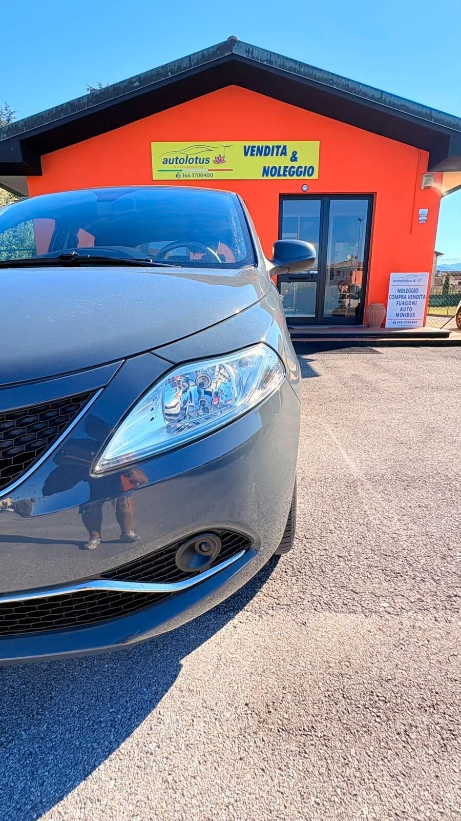 Lancia Ypsilon 1.2 69 CV 5 porte GPL Ecochic Gold