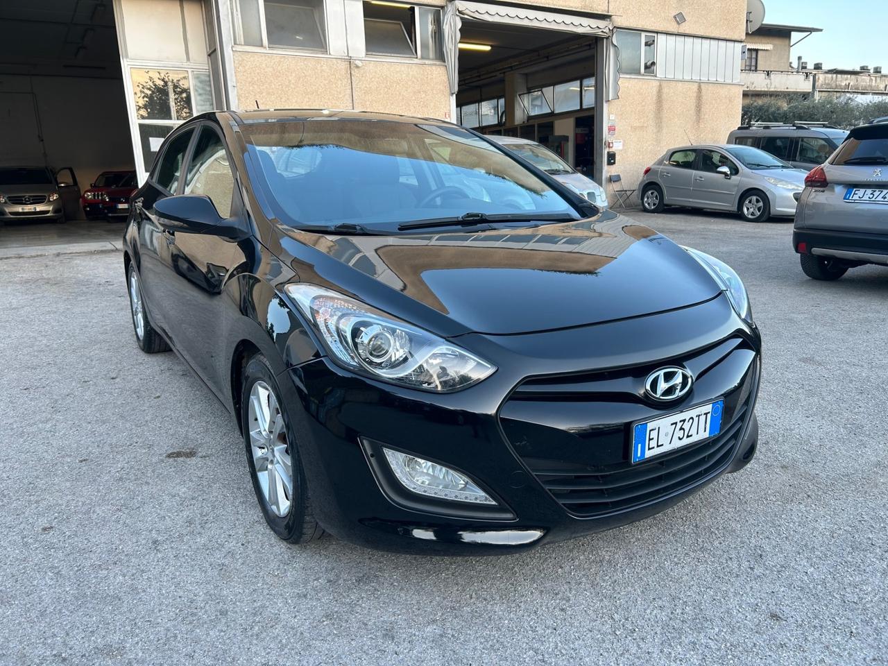 Hyundai i30 1.6 CRDi 5p. 150000km