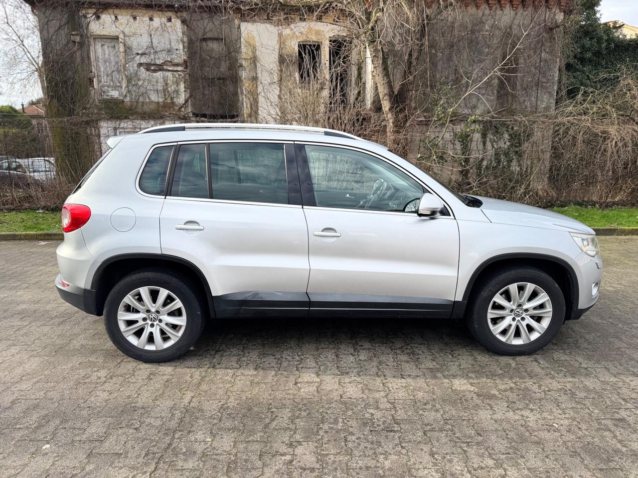 Volkswagen Tiguan 2.0 16V TDI DPF Trend & Fun (18°)