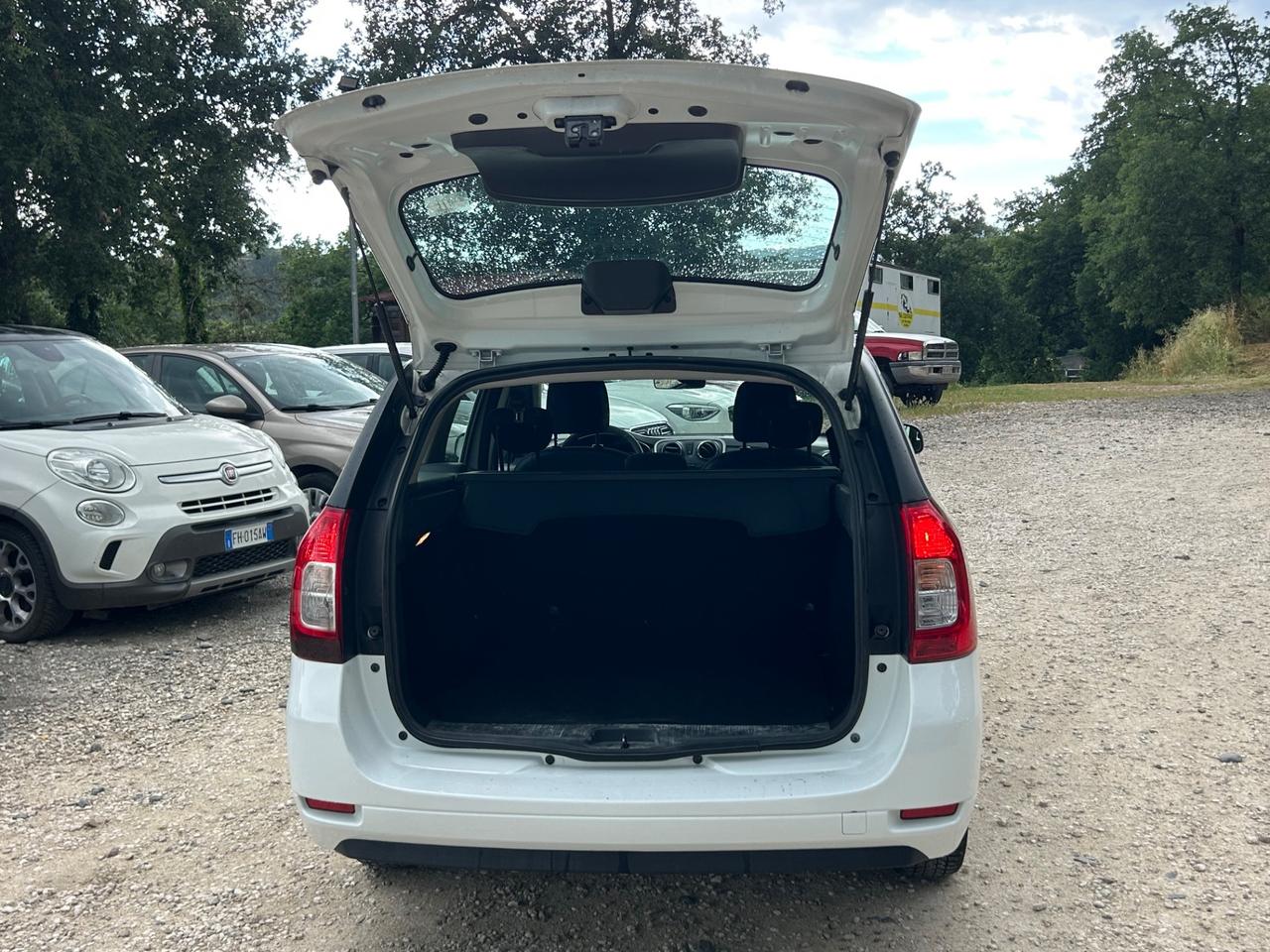 Dacia Logan MCV 0.9 TCe 12V 90CV TurboGPL Start&Stop Lauréate