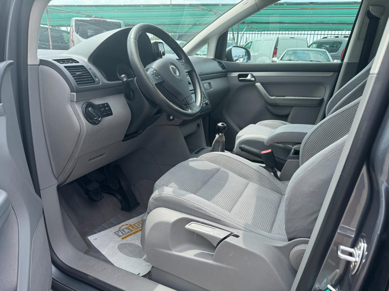 Volkswagen Touran 2.0 TDI Trendline Van - 7 POSTI
