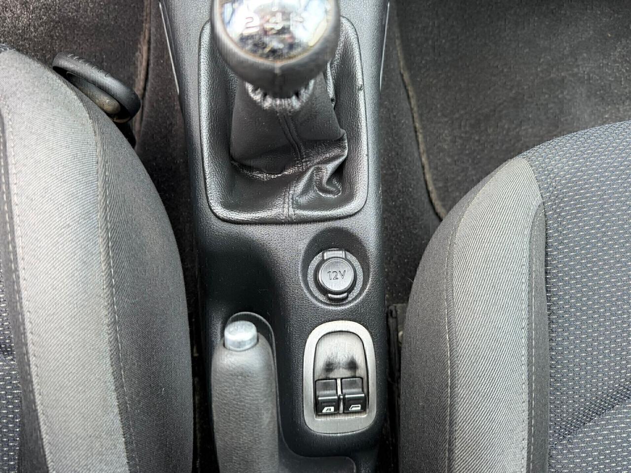 Peugeot 206 Plus 1.1 60CV neo-pat