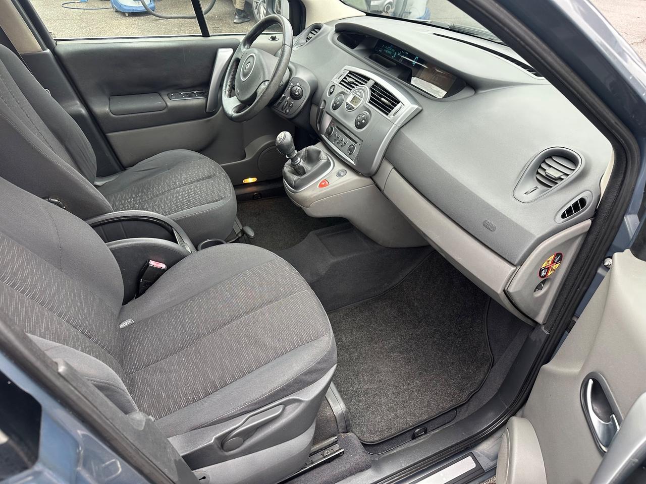 Renault Scenic Scénic 1.5 dCi/85CV Pack