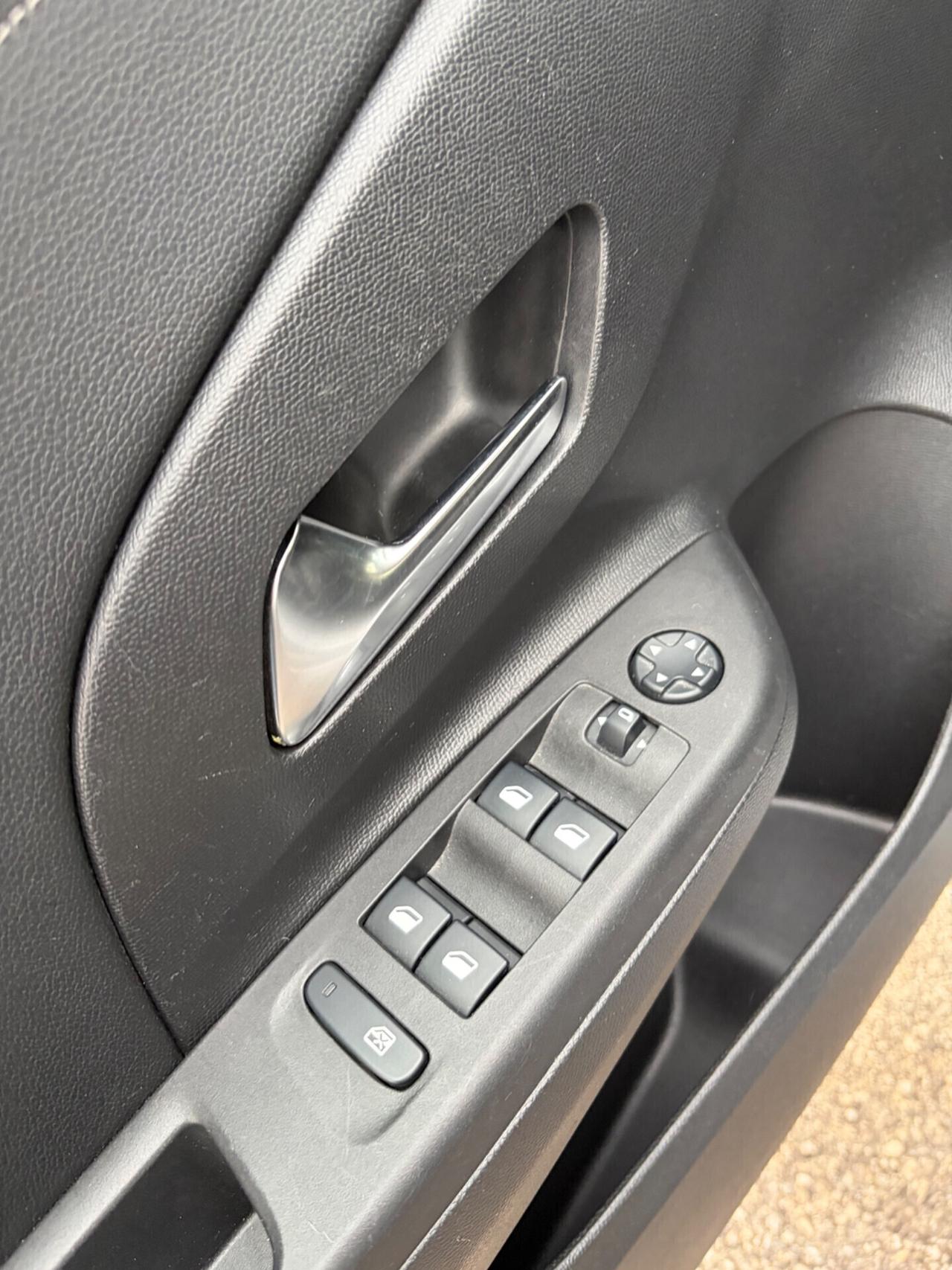 Opel Corsa 1.2 100 CV