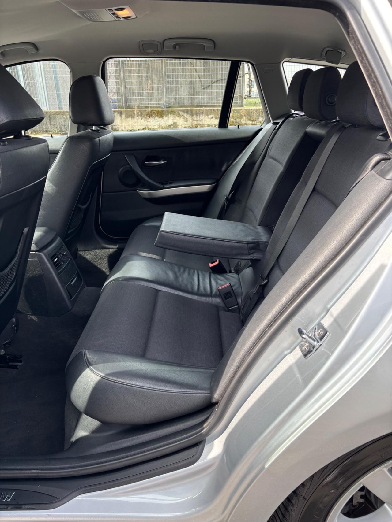 Bmw 330d cat Touring Attiva GARANZIA UNI PRO