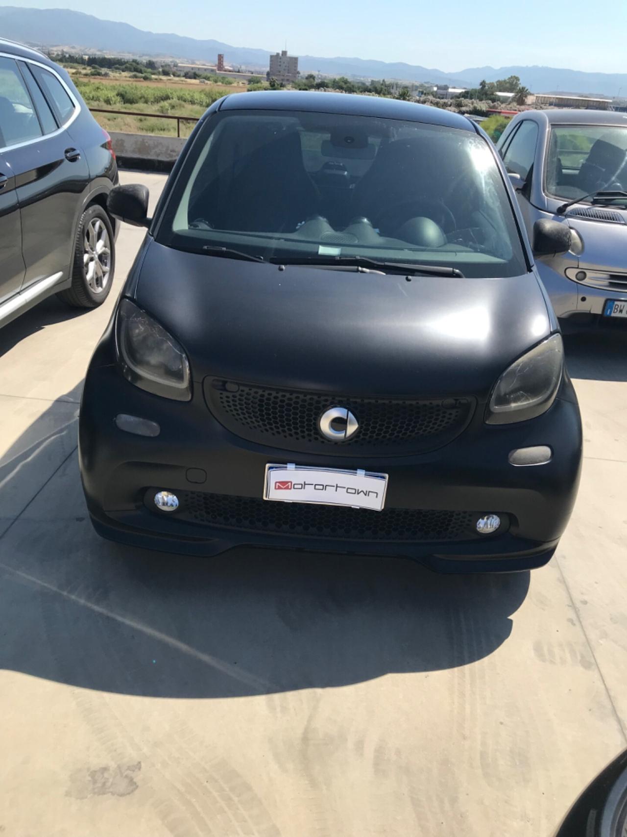 Smart ForTwo 90 0.9 Turbo twin. Limited Edition Berlin Black