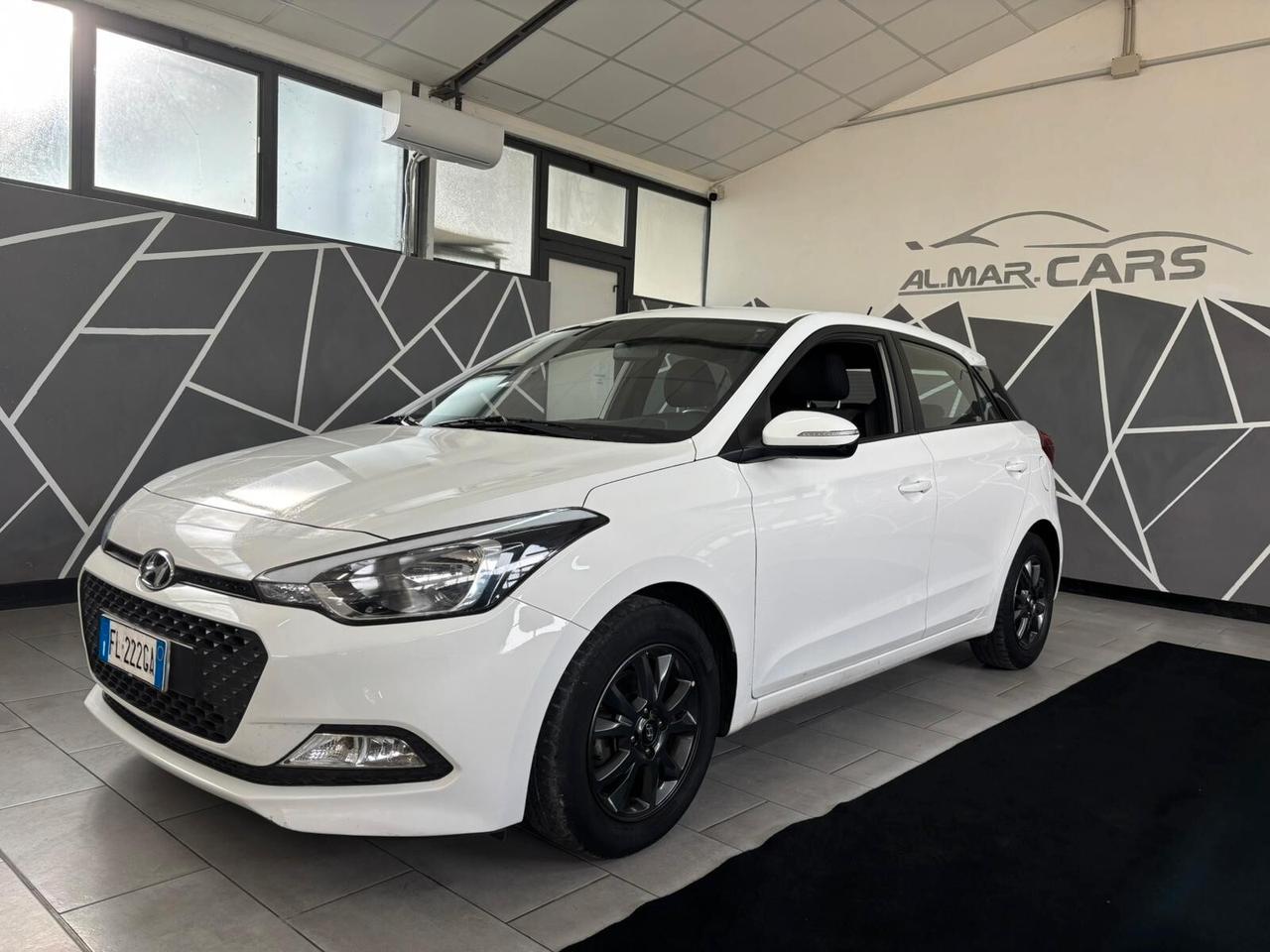 Hyundai i20 1.2 5 porte Blackline NEOPATENTATI