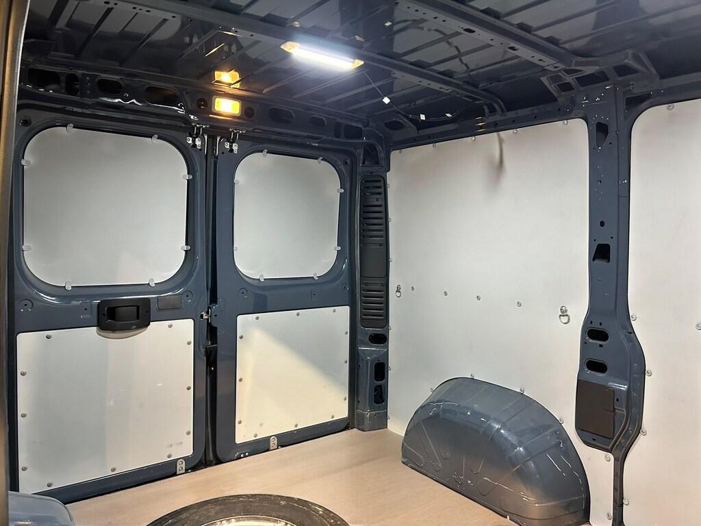 Peugeot Boxer 330 2.2 bluehdi 120cv S&S L1H1 E6d