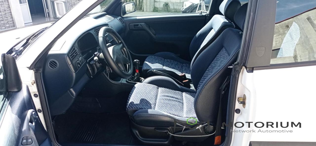 Volkswagen Golf Cabriolet 1.6 cat Classic