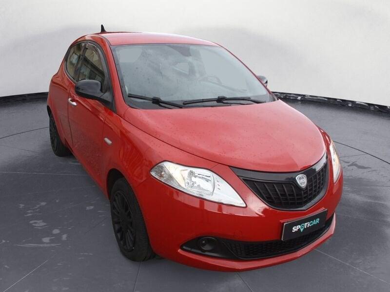 Lancia Ypsilon 1.0 FireFly 70cv Hybrid Silver