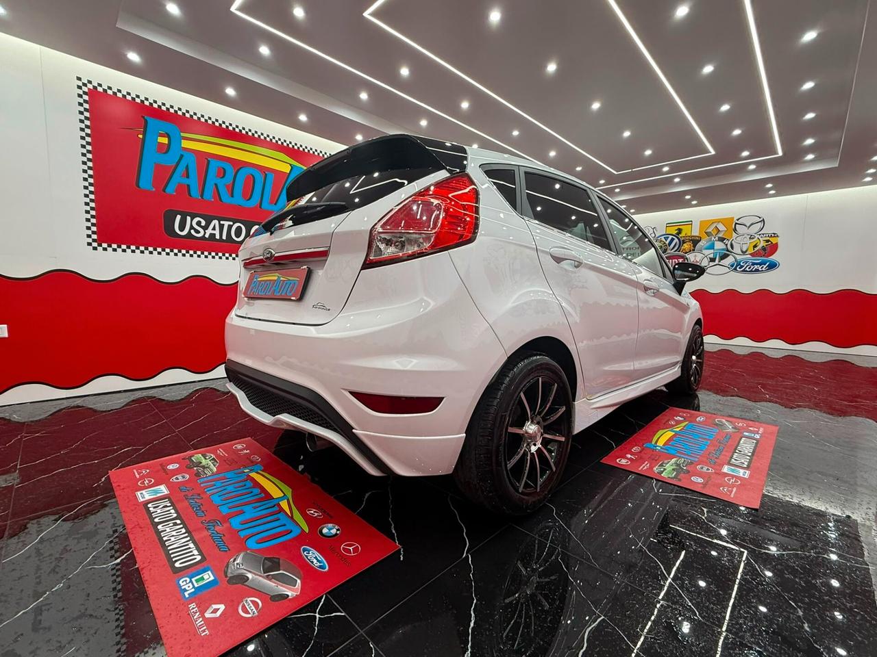 Ford Fiesta 1.5 TDCi 75cv BLACK-WHITE - 2014