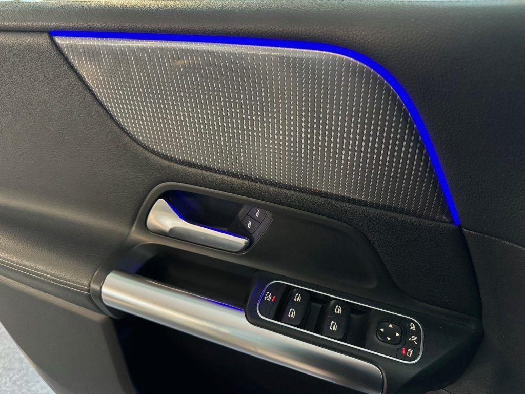 Mercedes-Benz B 180 d Sport Plus Cockpit Night led Full Opt