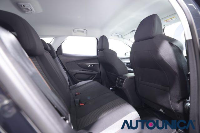 PEUGEOT 3008 BLUEHDI 130 S&S EAT8 ALLURE FARI LED NEOPATENTATI