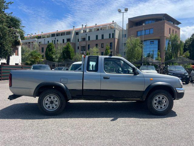 NISSAN Pick Up 2.5 TD King Cab 4 X4 CON RIDOTTE