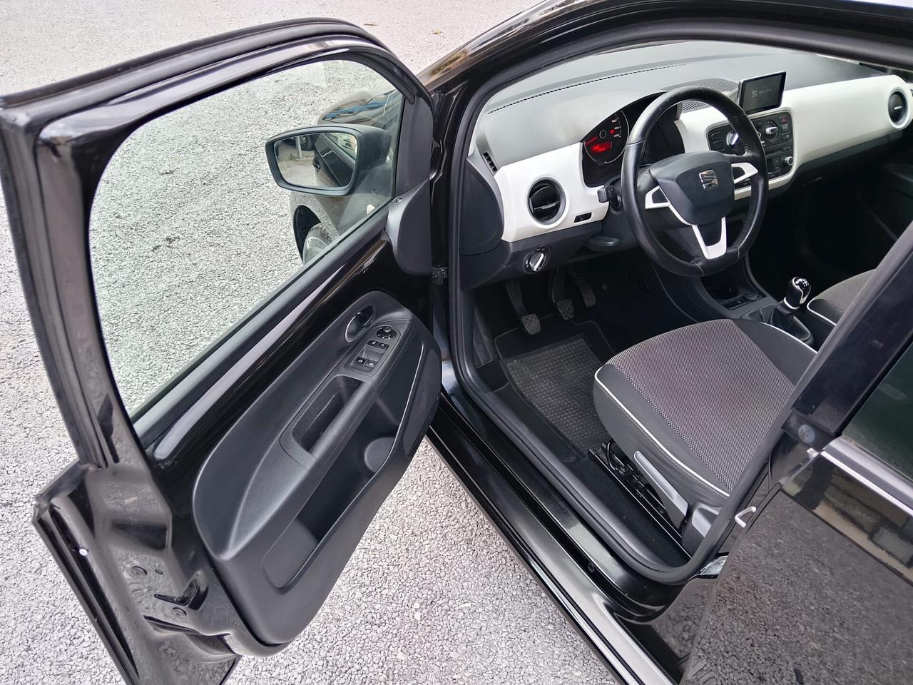 Seat Mii 1.0 5 porte Chic 10/2016 DA VETRINA