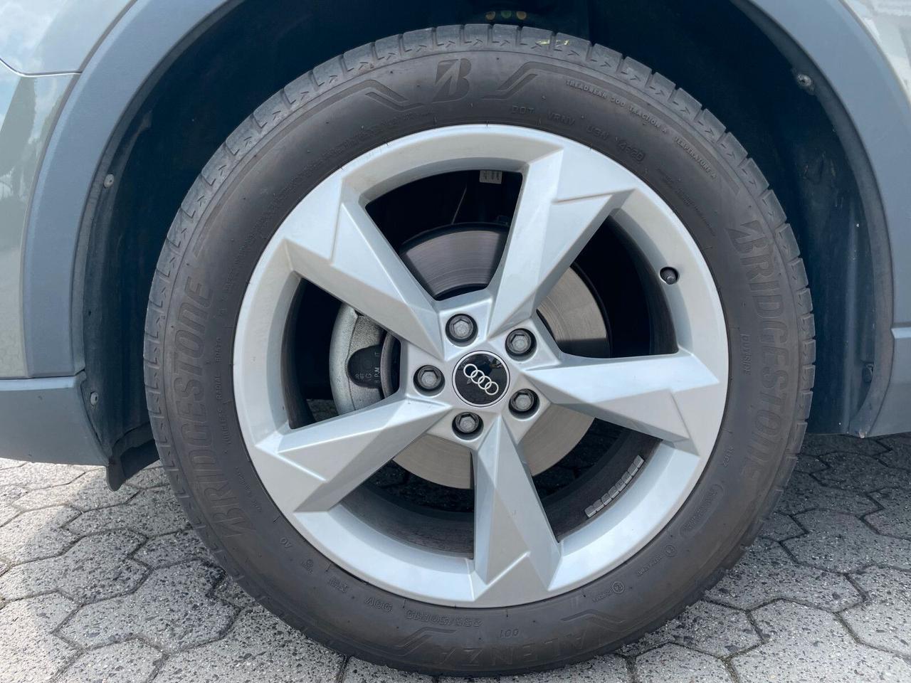 Audi Q3 35 TFSI S line edition