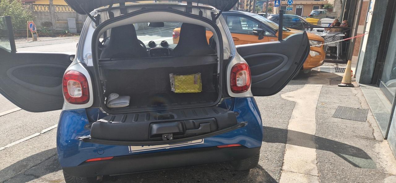 Smart ForTwo 70 1.0 twinamic Passion tagliandata