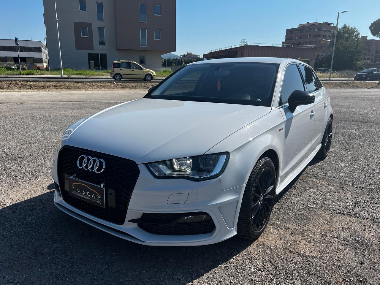 Audi A3 1.6 TDI Ambition #11389