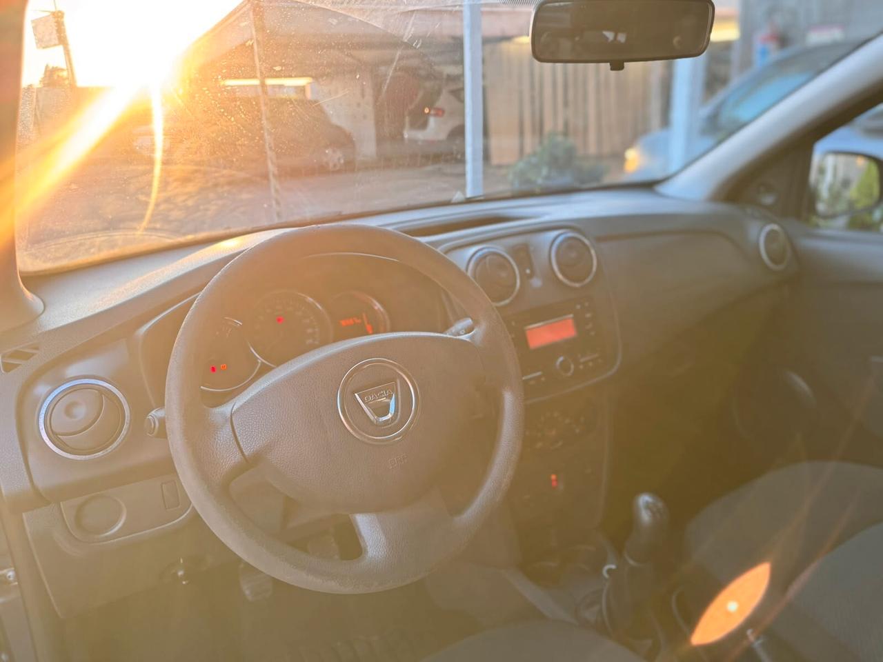 Dacia Sandero 1.2 75CV