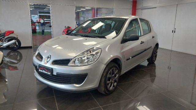 RENAULT Clio 1.2 16V 5 porte 4U Pack