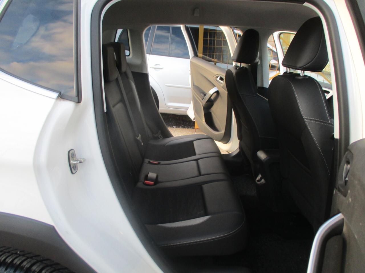 Peugeot 2008 BlueHDi 120 S&S Crossway 2016