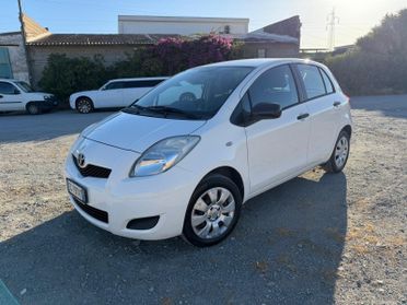 Toyota Yaris 1.0 Benzina- Neopatentati- 5 Porte