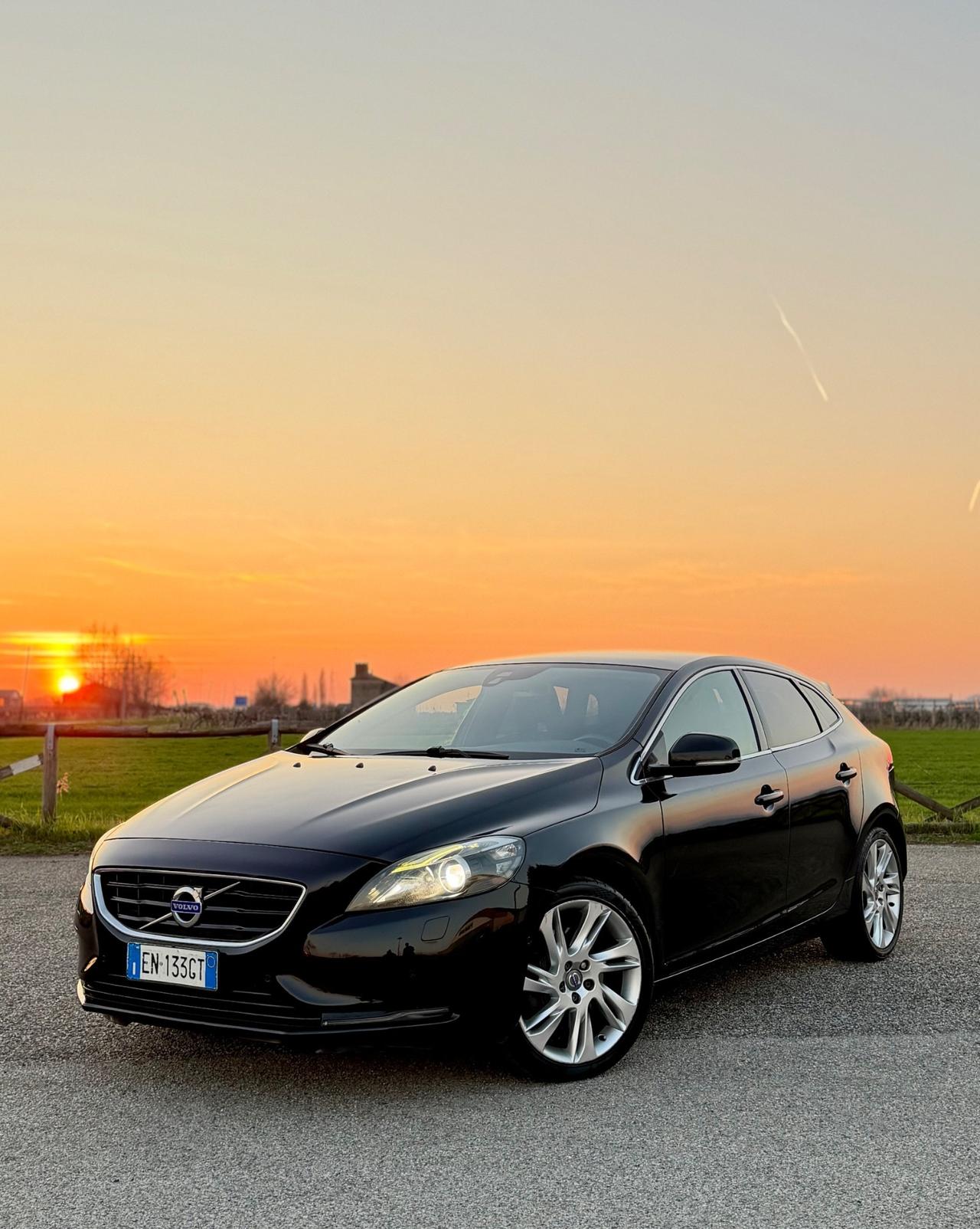 Volvo V40 D3 Geartronic Summum