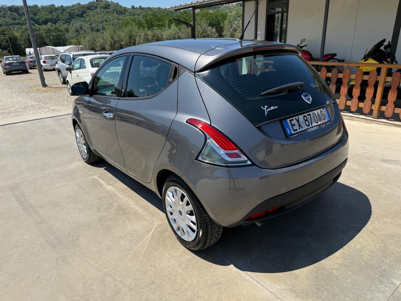 Lancia Ypsilon 1.2 69 CV 5 porte Gold