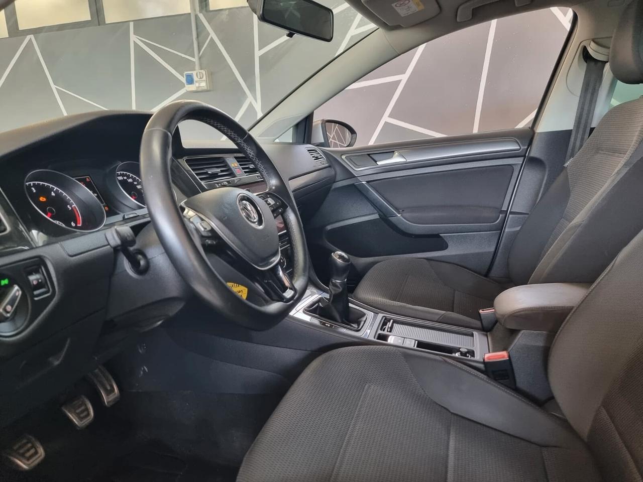 Volkswagen Golf 1.6 TDI 5p. Highline NEOPATENTATI